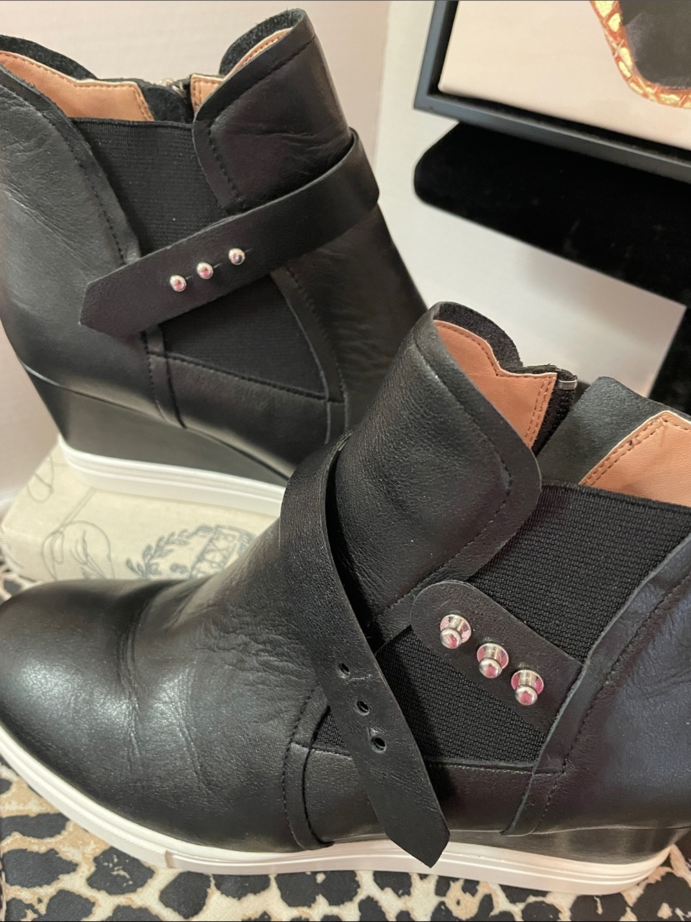 Linea Paola Freston Women's Black Leather Wedge Ankle Sneakers - Picture 2 of 14